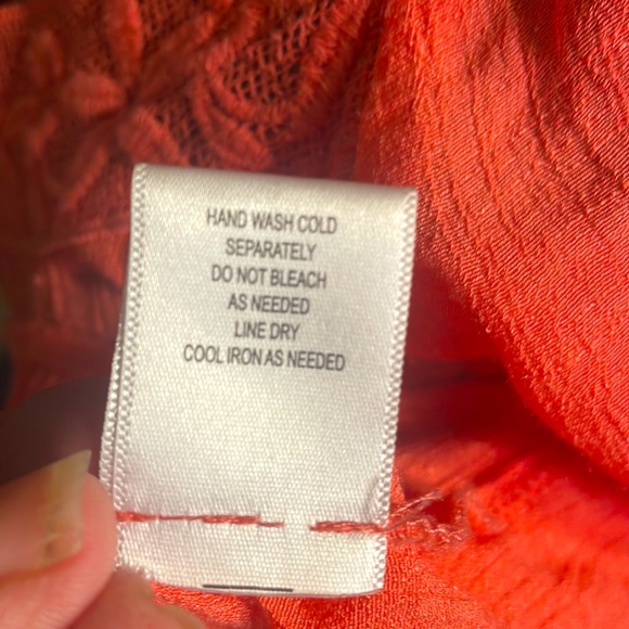 Stylish Hi-Lo Top, 3/4 elastic sleeves. - Picture 6 of 7